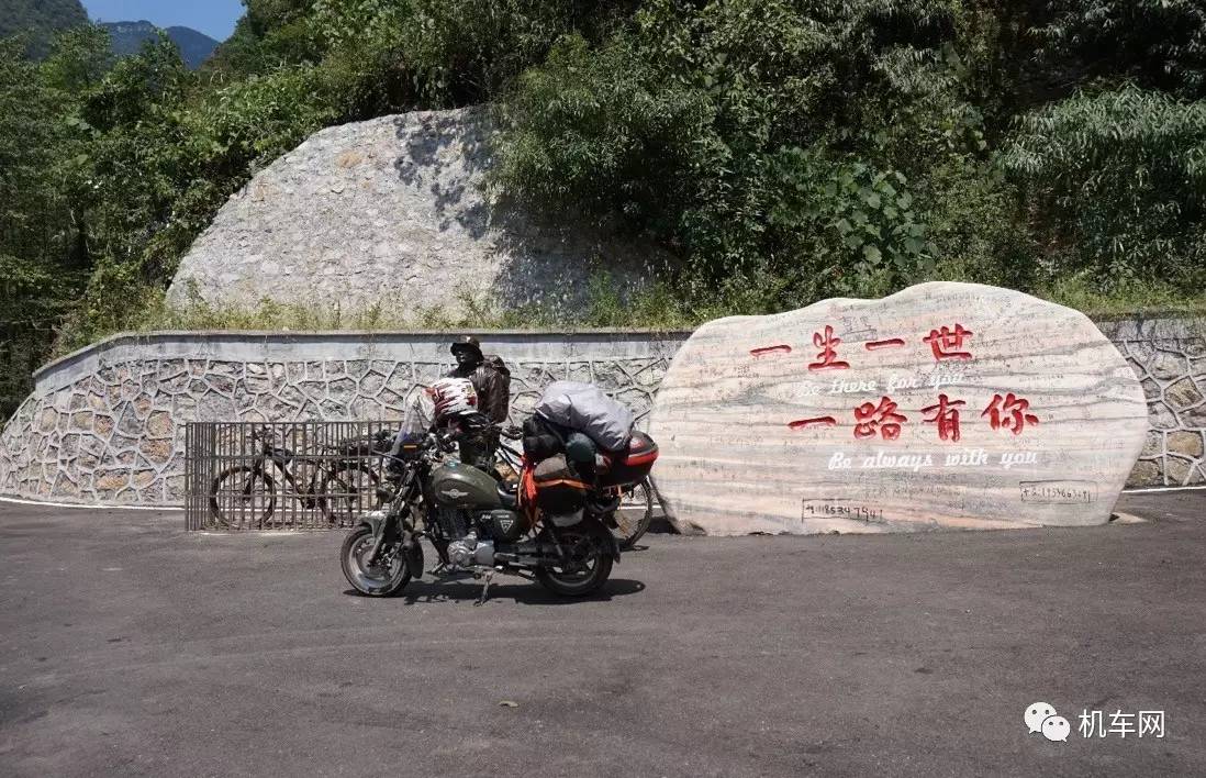 骑行西藏遇女孩,骑行318川藏线糊涂蛋