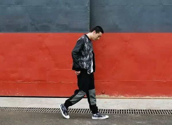 鸡年元素衣服,鸡年服装潮流