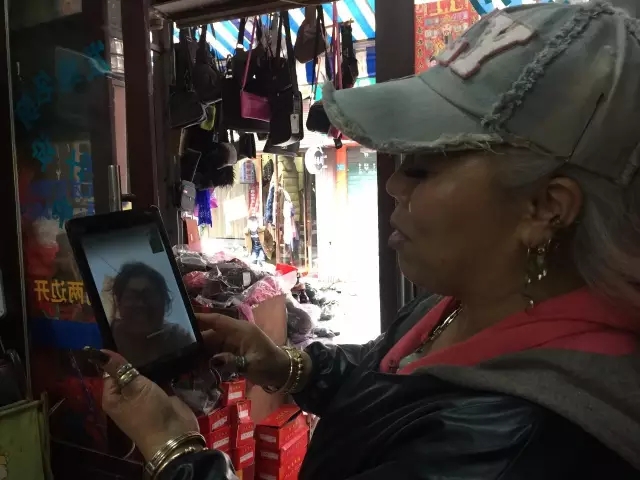 一张图帅呆所有人！温州“追风奶奶”把48岁过得如此潇洒