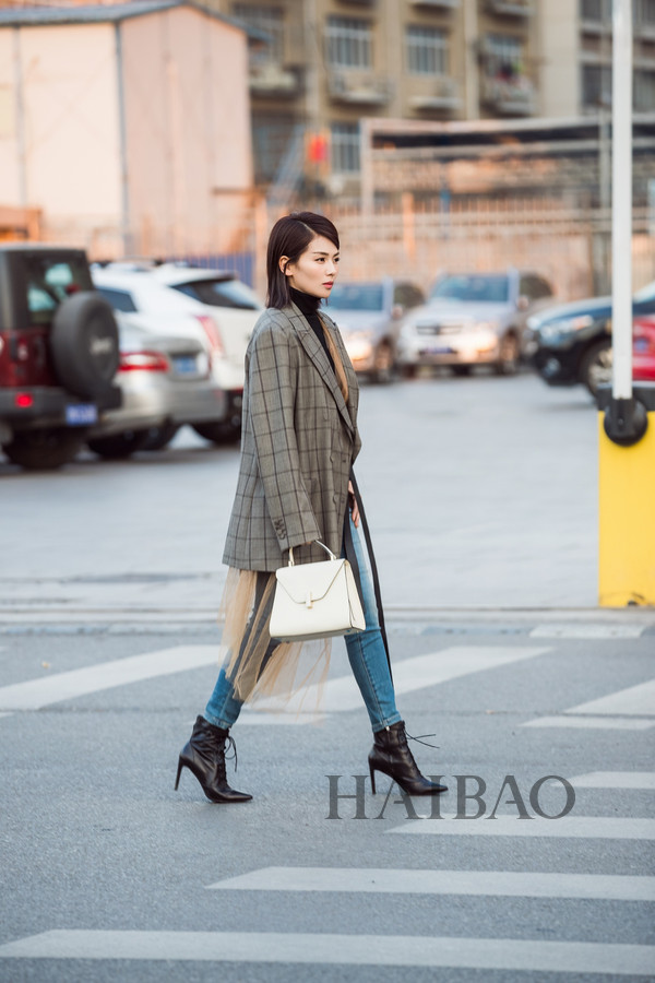 高甜！高圆圆、刘诗诗分别携老公过年双双把家还！海报时尚网华语明星街拍合辑,1月23日~2月2日！