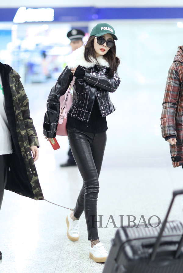 高甜！高圆圆、刘诗诗分别携老公过年双双把家还！海报时尚网华语明星街拍合辑,1月23日~2月2日！