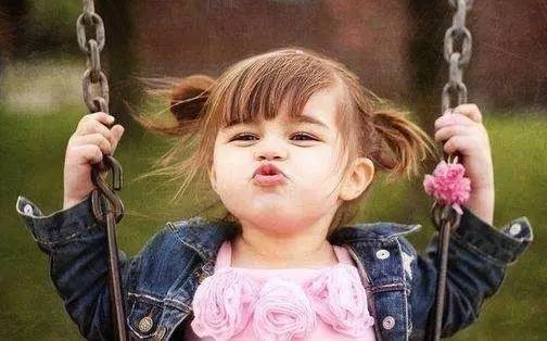 「亲子百问」孩子总喜欢脱鞋脱袜子，怎么纠正他的不文明行为？