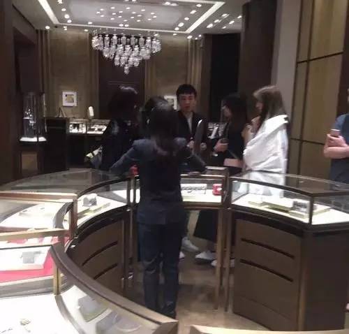 壕无人性还是毫无人性,壕无人性和毫无人性