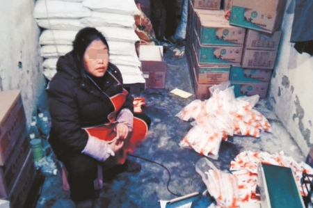 盐冒充食用盐造假窝点,制假食盐黑窝点