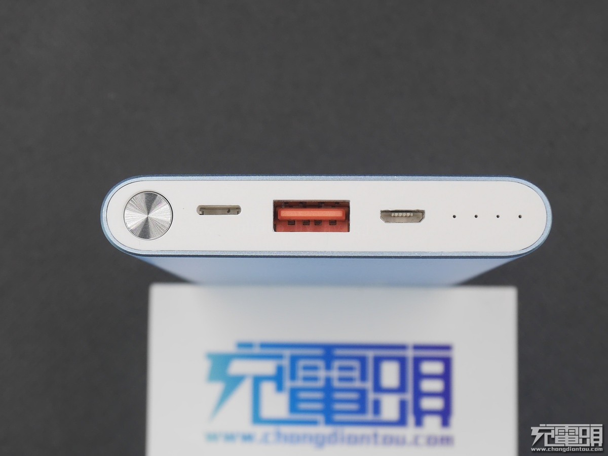 羽博1000w移动电源,羽博20000毫安充电宝自带线评测