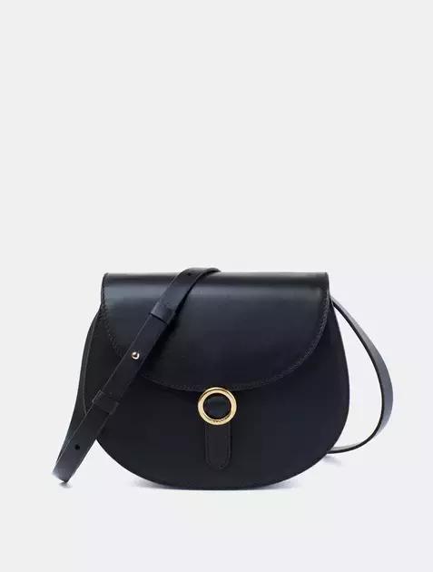 鬼怪剧终，那些美貌的包包却让女王完全停不下来种草