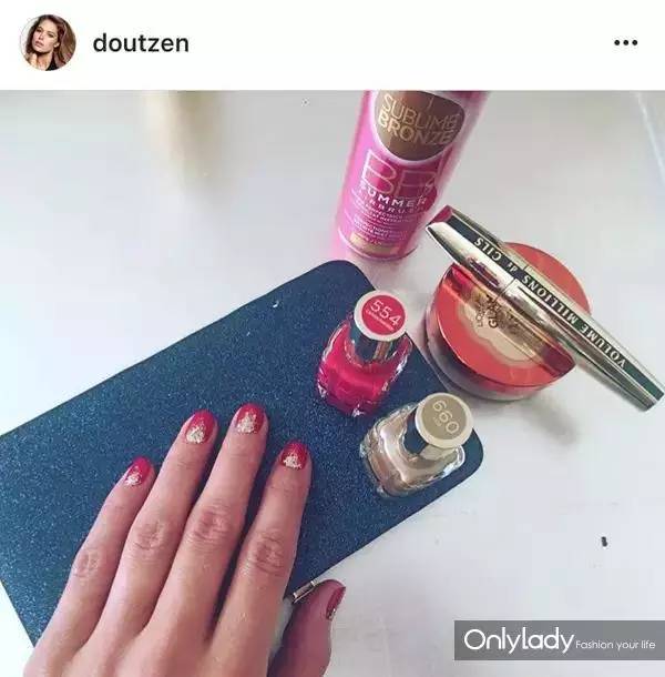 美甲款式推荐2024夏款手绘美甲,美甲款式手绘爆款美甲图显白