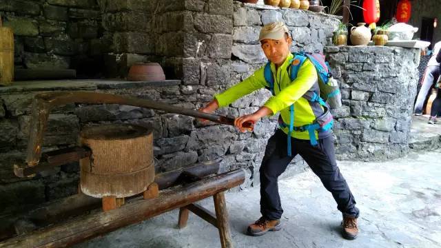 宜昌三峡恩施神农架武当山旅游团,宜昌三峡恩施