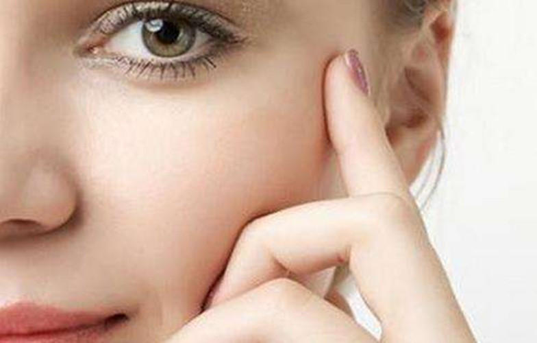 先涂防晒还是隔离护肤的正确步骤,百雀羚护肤套装的正确护肤步骤