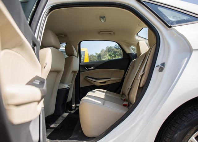 2021福睿斯1.5l自动钻石版测评,油耗福睿斯