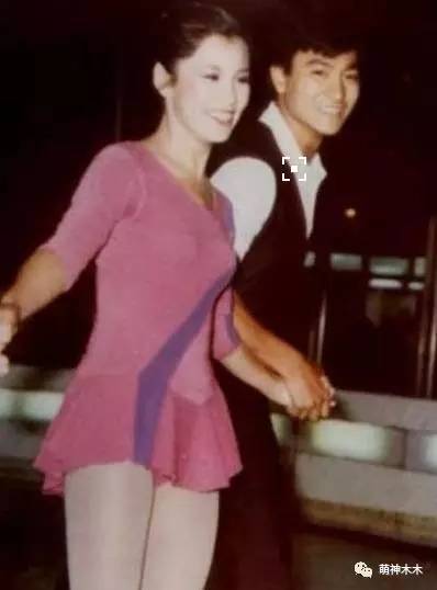 翁美玲是怎样一个女子？娱乐圈明星好友这样评价她，看完好心疼