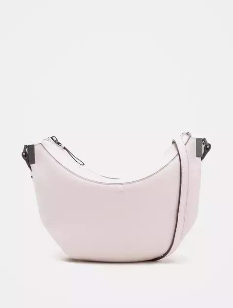 鬼怪剧终，那些美貌的包包却让女王完全停不下来种草