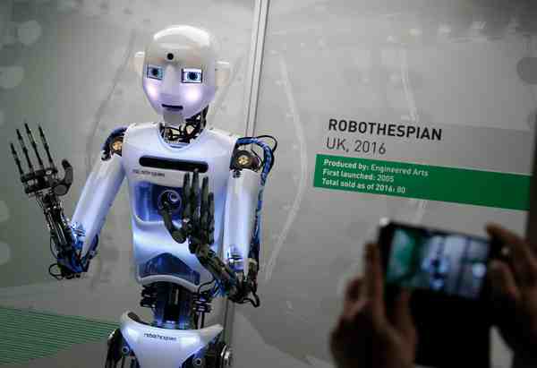 史上最逼真美丽的机器人,人体机器人进化史