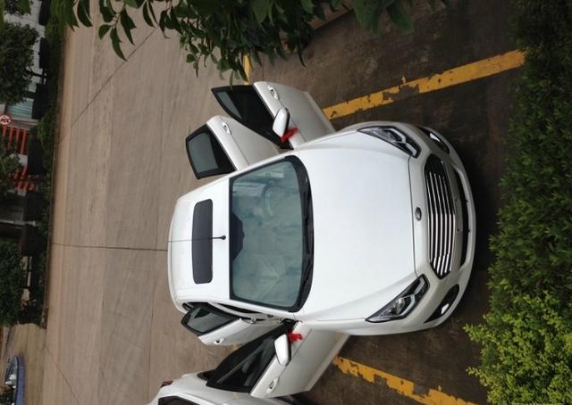 2021福睿斯1.5l自动钻石版测评,油耗福睿斯