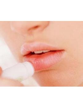 嘴上经常上火起泡什么原因,嘴上起泡是什么原因该怎么治疗