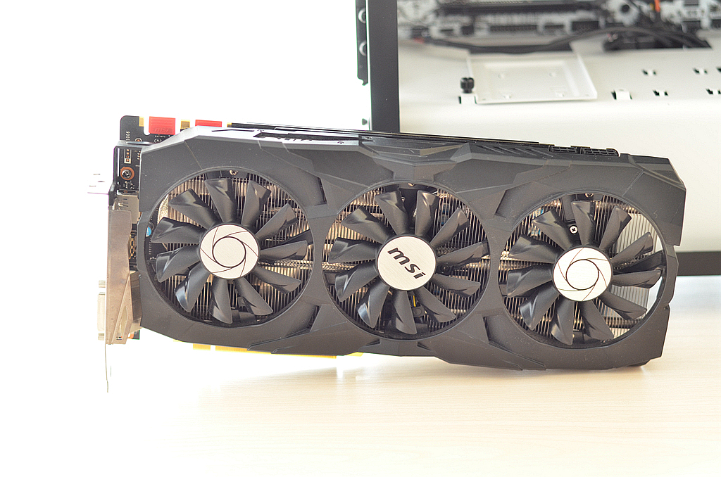 6代i5和g4560的差距,g4560双核两线程