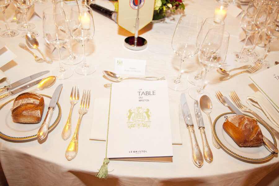 餐具种类与用餐礼仪,餐具礼仪是谁制定的