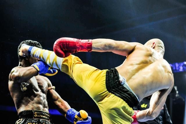 一龙展现金钟罩铁布衫被ko,一龙ko一龙完整版