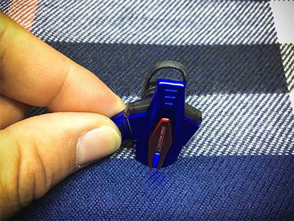 《美队》定制PK榜：宜博VS弄客，蓝牙运动耳机的龙虎之争