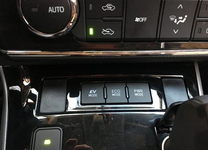 就为了那一抹蓝，强大的2017款丰田卡罗拉