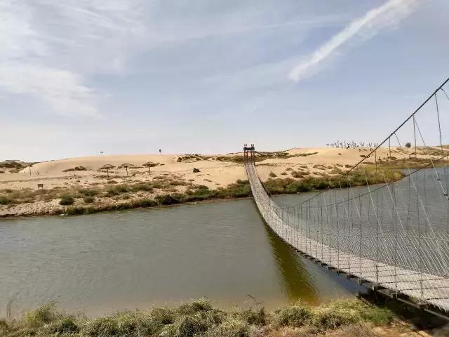 冬季奈曼沙漠旅游攻略,国庆适合去哪里的沙漠