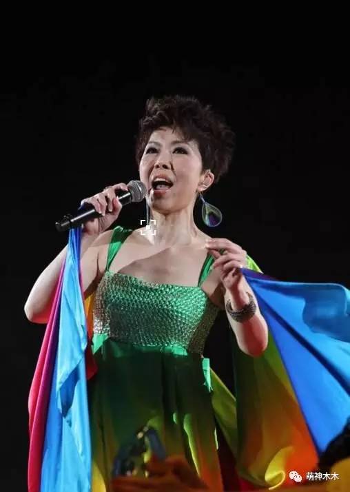 娱乐圈离婚后过得最潇洒女明星,娱乐圈最潇洒女明星