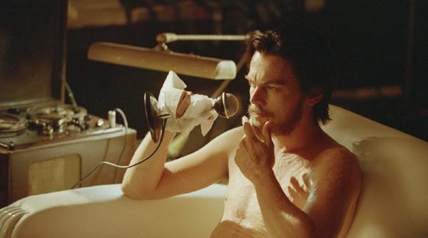 老婆的洁癖已经严重影响生活了,女人生活中严重洁癖