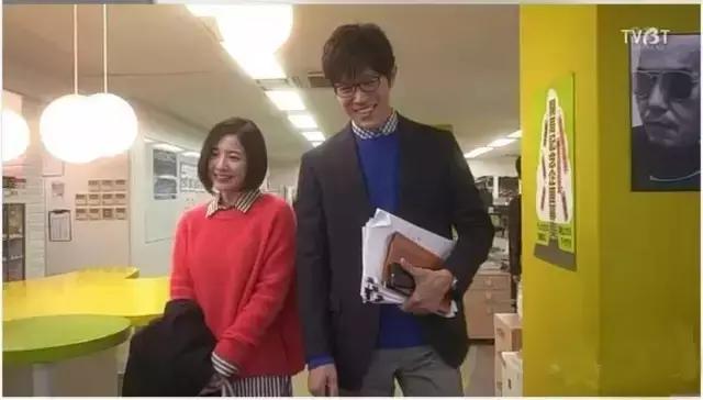 她又会穿又爱做白日梦，我觉得很可爱