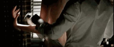 这部*恋虐**的SM大片，给我们展现了一个浪漫唯美的世界