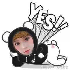 pony化妆师给路人化妆,化妆师pony细心的给别人化妆