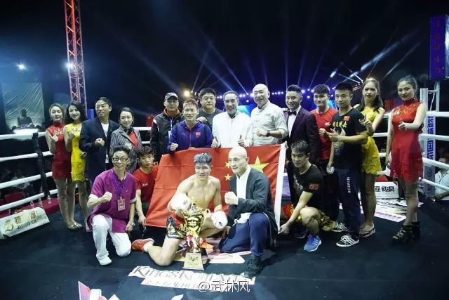 一龙展现金钟罩铁布衫被ko,一龙ko一龙完整版