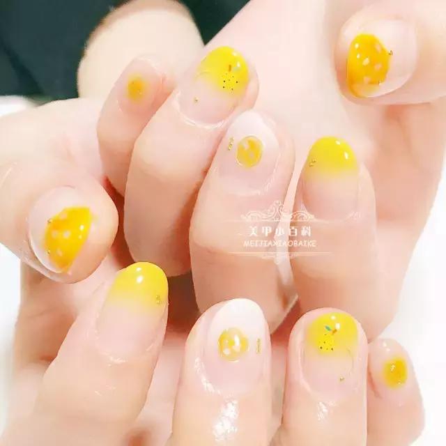 春天美甲2020显白小雏菊,春日小清新粉色系美甲