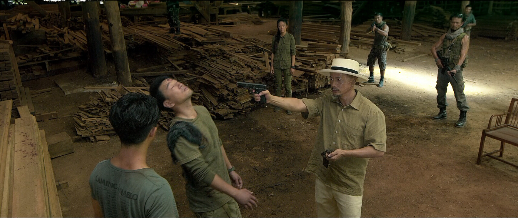 新戏惨遭活虐，撞断脚仍坚持拍摄，看《非凡任务》如何逆袭上位！