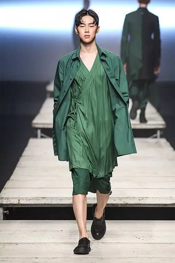 当下最流行的男装款式,2022服装男装潮牌流行趋势