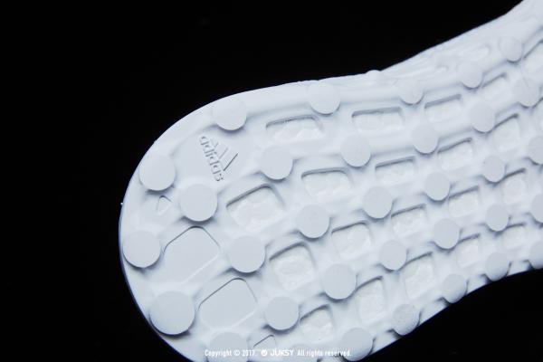 阿迪pureboost和ultraboost的区别,阿迪达斯supernova和pureboost