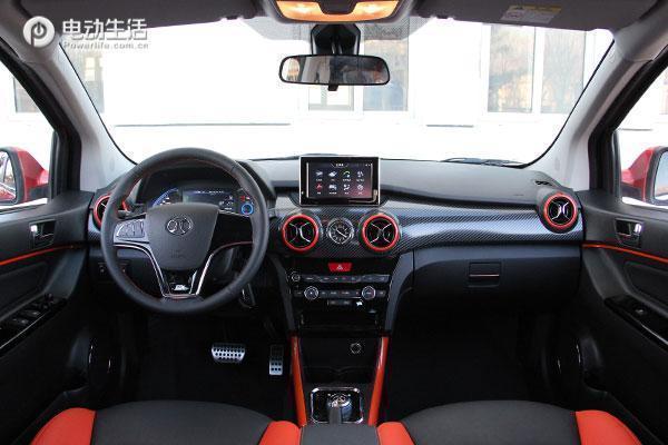 北汽ex260新能源蓝色,北汽新能源ex260区别