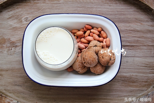 怎样去核桃皮渍,有没有快速去核桃皮的方法