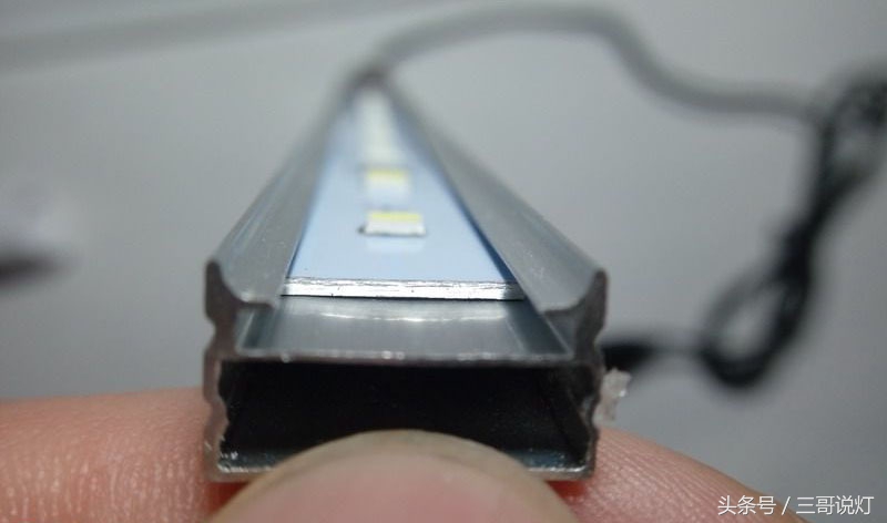 led酷毙灯是啥样的,酷毙灯太亮眼了怎么改造