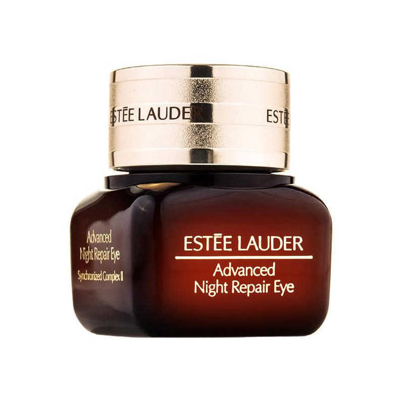 眼周肌肤的正确护理方法,眼周保养越早开始越好