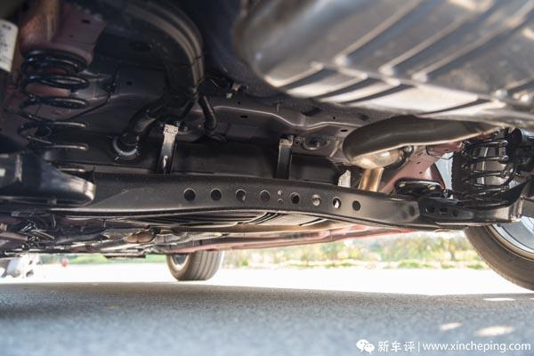 荣威i620t手动豪华配置,22款纯电动的荣威i6起步测试