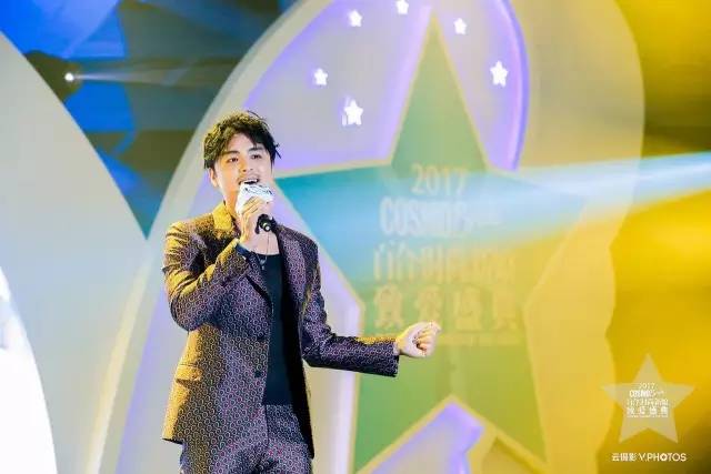 2017百合时尚新娘-致爱盛典丨我们让这群爱情教科书聚在了一起放大招！