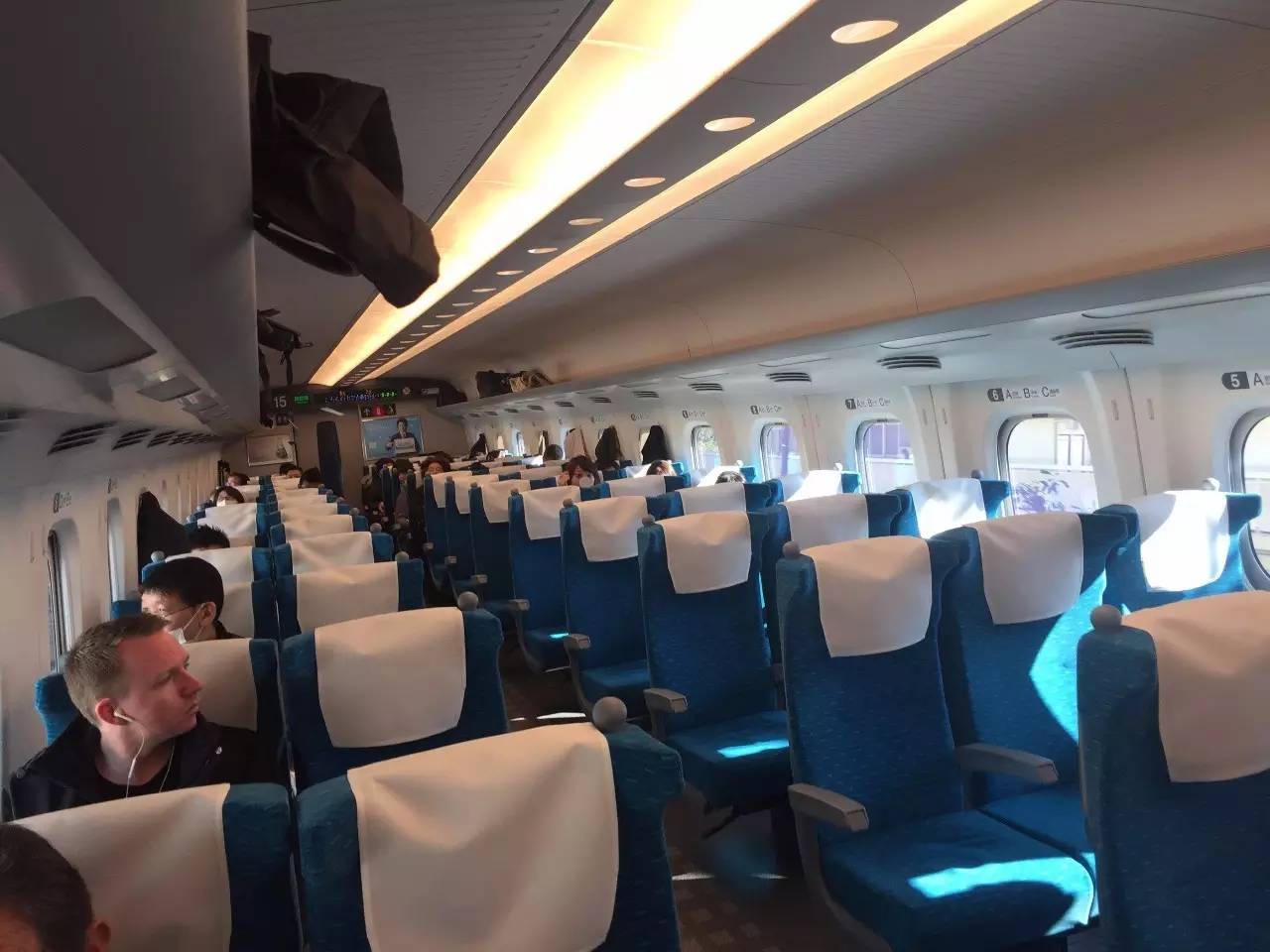 体验日本豪华巴士,日本轨道交通