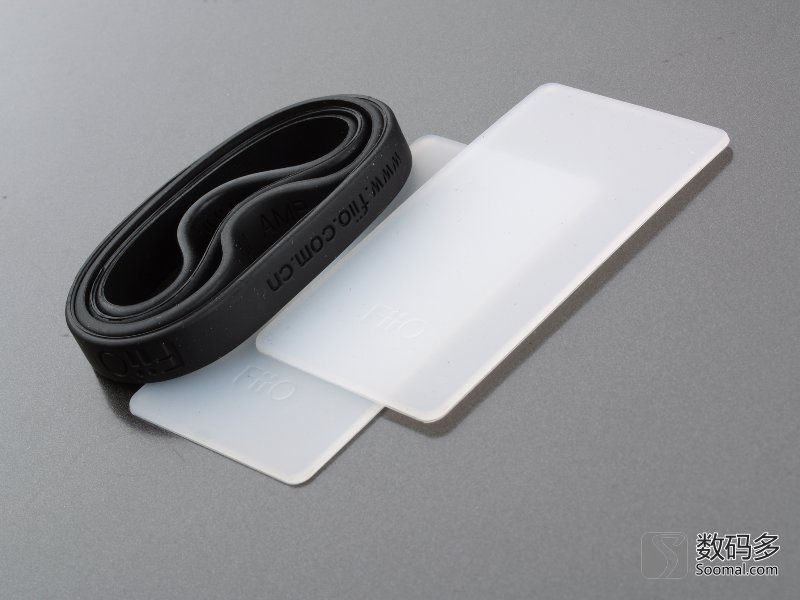 fiio飞傲e12大推力耳机放大器,fiio飞傲蓝牙耳机解码评测