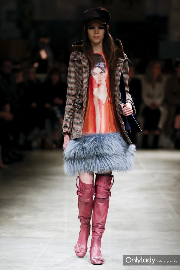 prada今夏最值得入手的包包,prada哪款包最值得入手