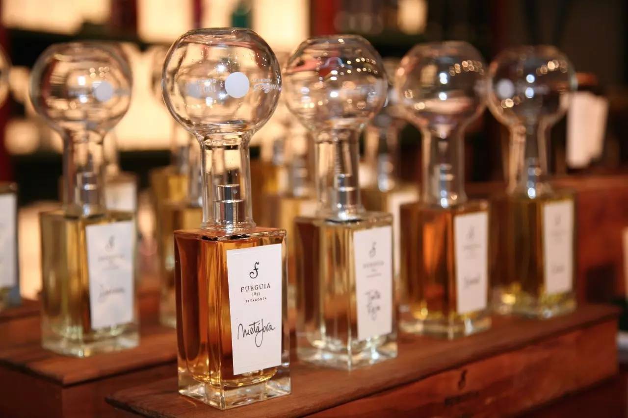 玉兰乌龙茶凤梨酥,天福蔓越莓凤梨酥金萱乌龙茶