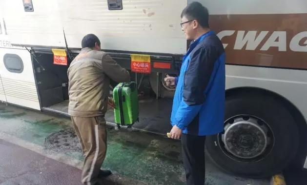 西部机场：用实实在在的行动唱响真情服务
