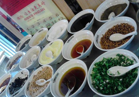 重庆小面馆经营,重庆苍蝇馆子解放碑附近面馆