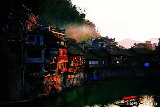 湘西凤凰城沱江风景,印象湘西凤凰古城