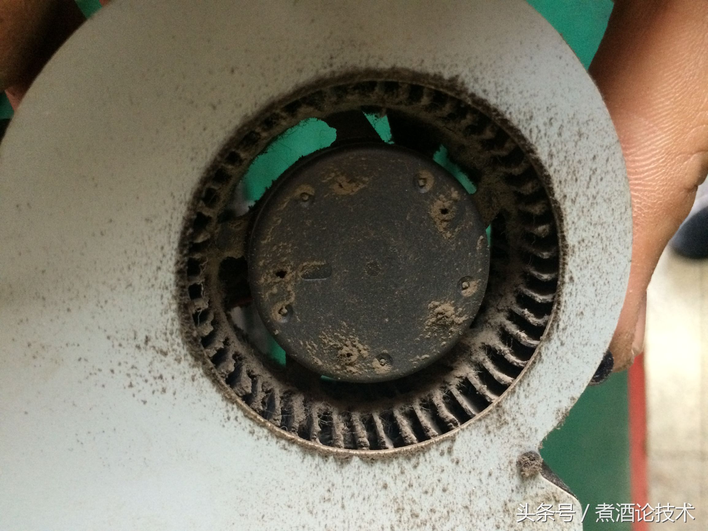 联想一体机b505拆机除尘,联想g580拆机除尘视频