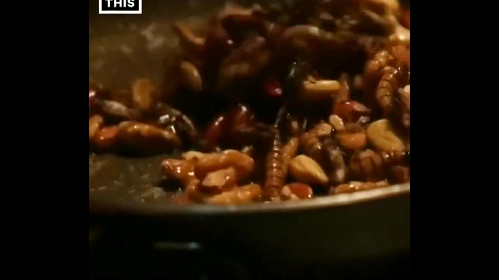 日本的蟑螂美食,日本吃蟑螂做的食品